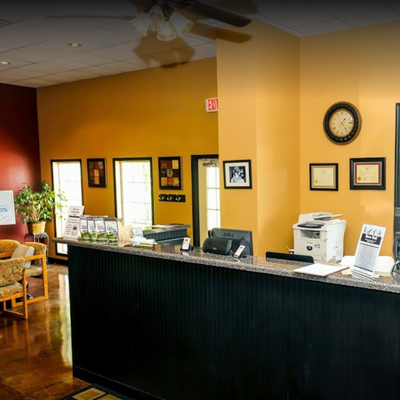 smith-chiropractic-front-desk